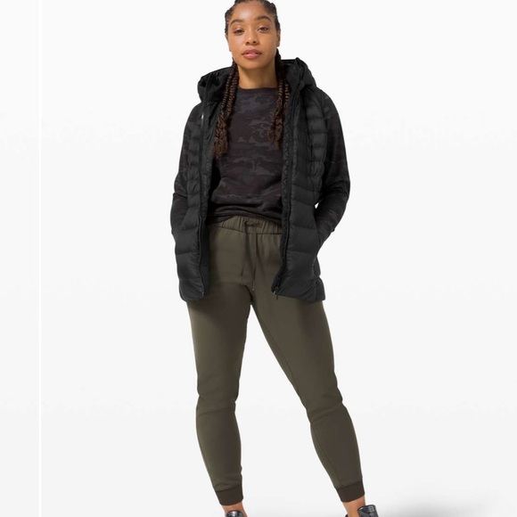 Lululemon Athletica Brave the cold vest 14 Black Puffer Jacket - Picture 2 of 7